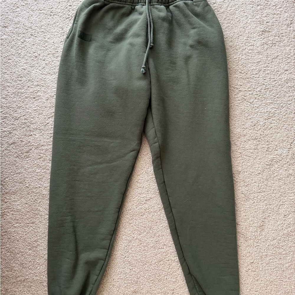 SET Active Olive Green Pullover Hoodie / Pants - Picture 4 of 6